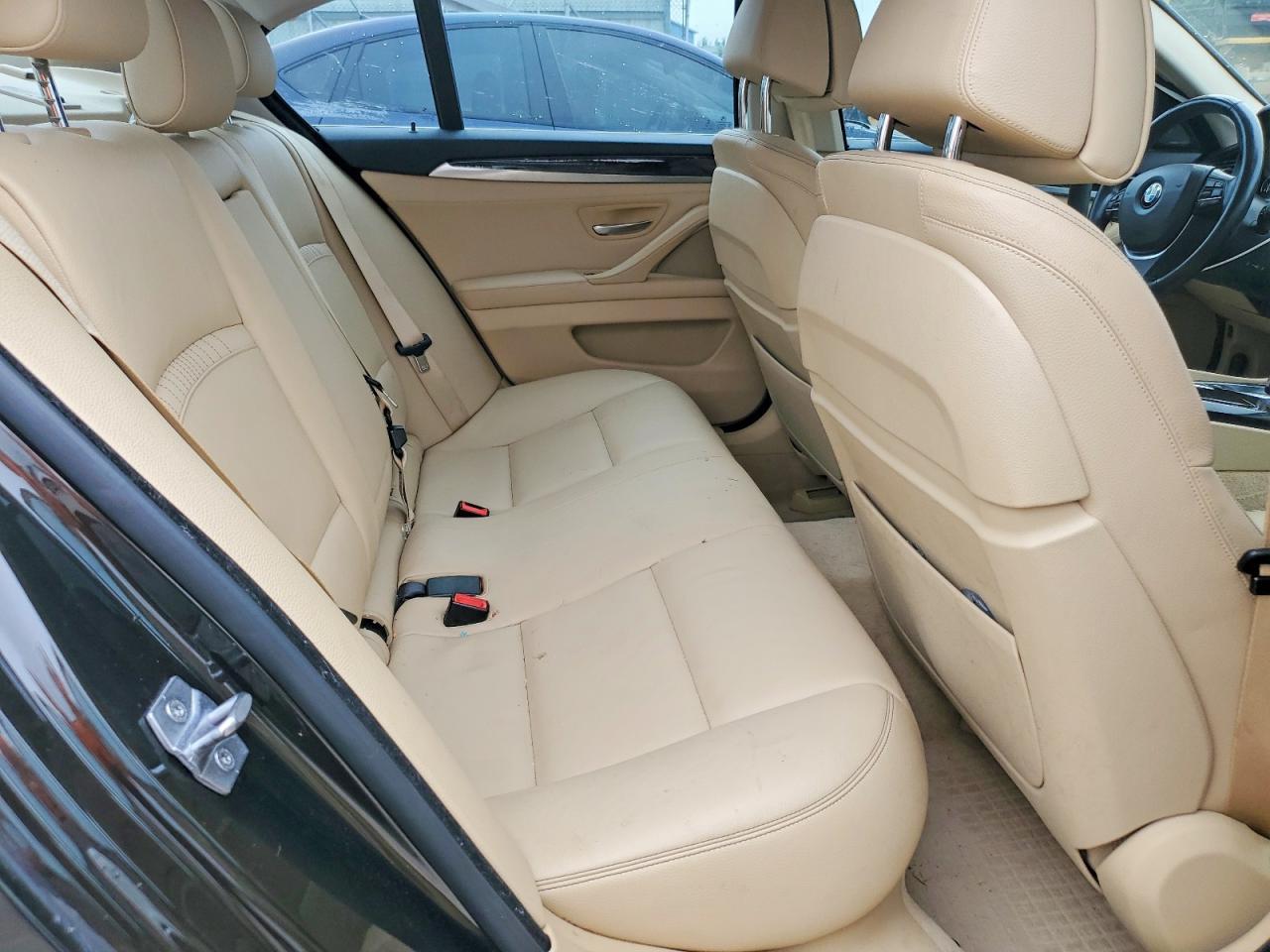 2014 BMW Seria 5 535i - zdjęcie 10