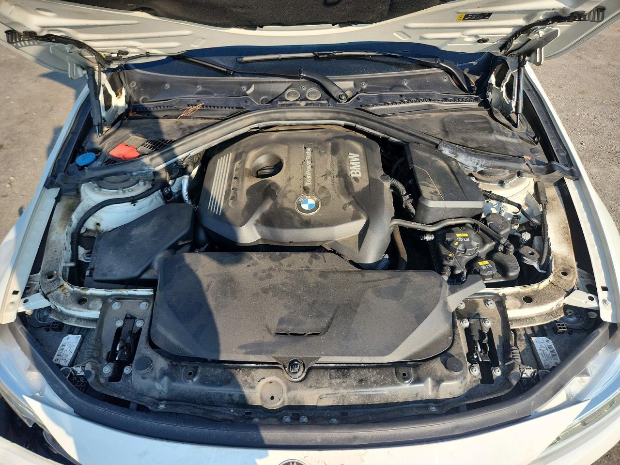 2017 BMW Seria 3 330i - zdjęcie 11
