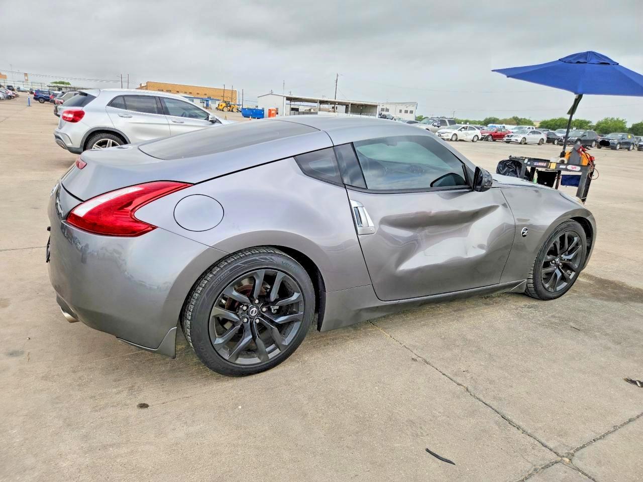 2016 Nissan 370Z Base - zdjęcie 3