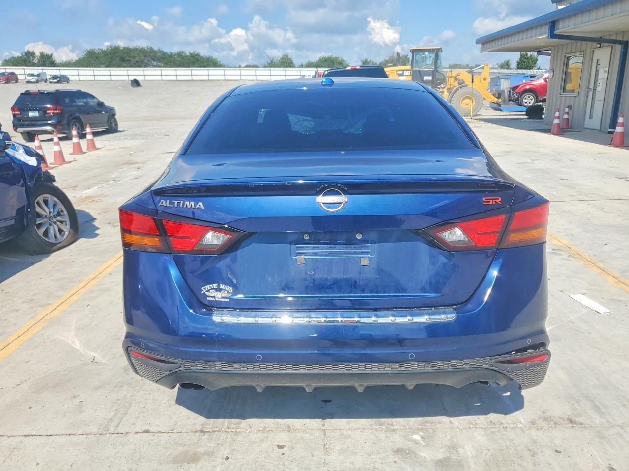 2023 Nissan Altima Sr - zdjęcie 6