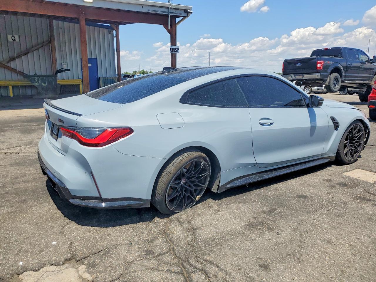 2023 BMW M4 Competition - zdjęcie 3