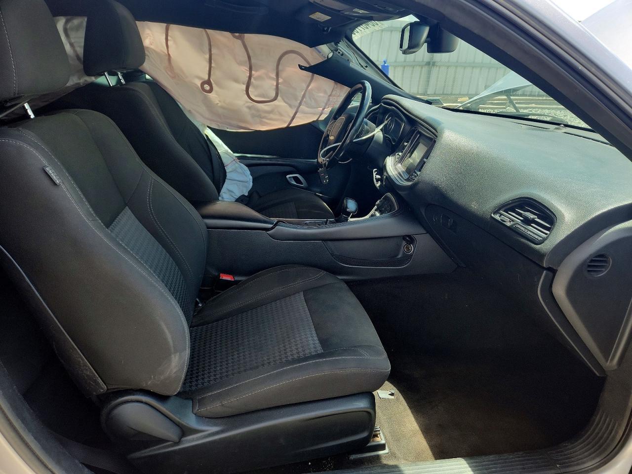 2015 Dodge Challenger Sxt - zdjęcie 7