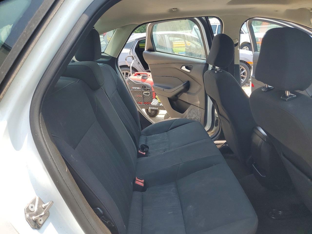 2016 Ford Focus Se - zdjęcie 10
