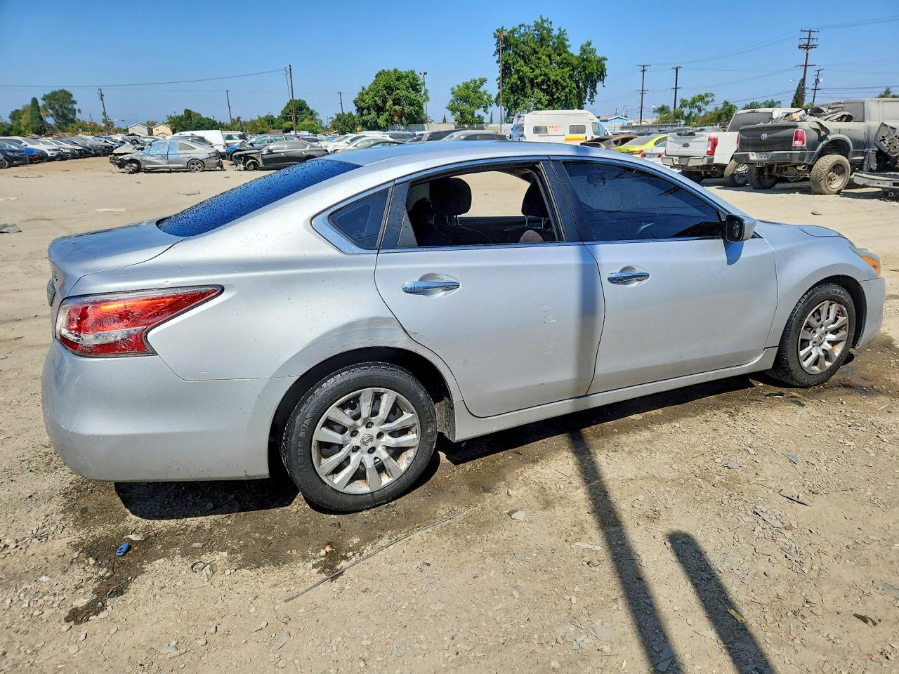 2014 Nissan Altima 2.5 S - zdjęcie 3