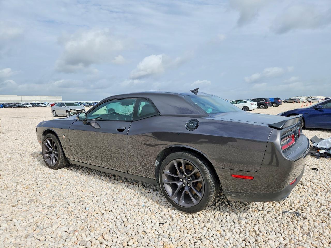 2023 Dodge Challenger R/T Scat Pack - zdjęcie 2