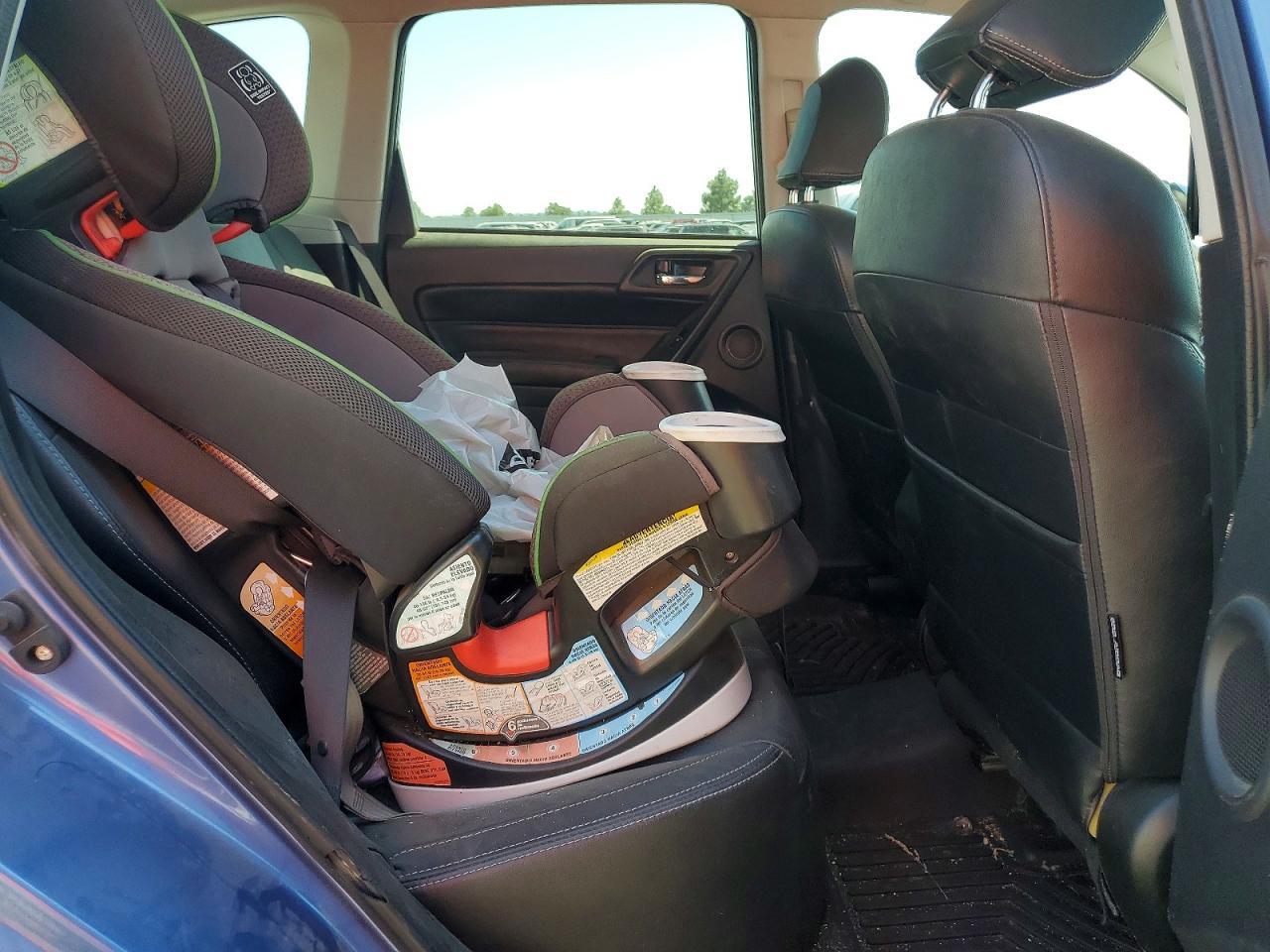 2017 Subaru Forester 2.0Xt Touring - zdjęcie 11
