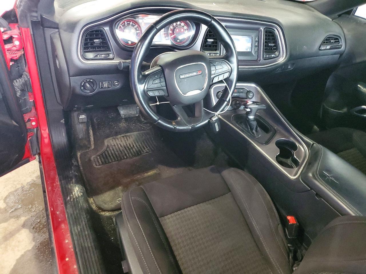 2015 Dodge Challenger Sxt - zdjęcie 8
