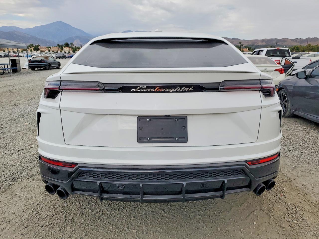 2022 Lamborghini Urus - zdjęcie 6