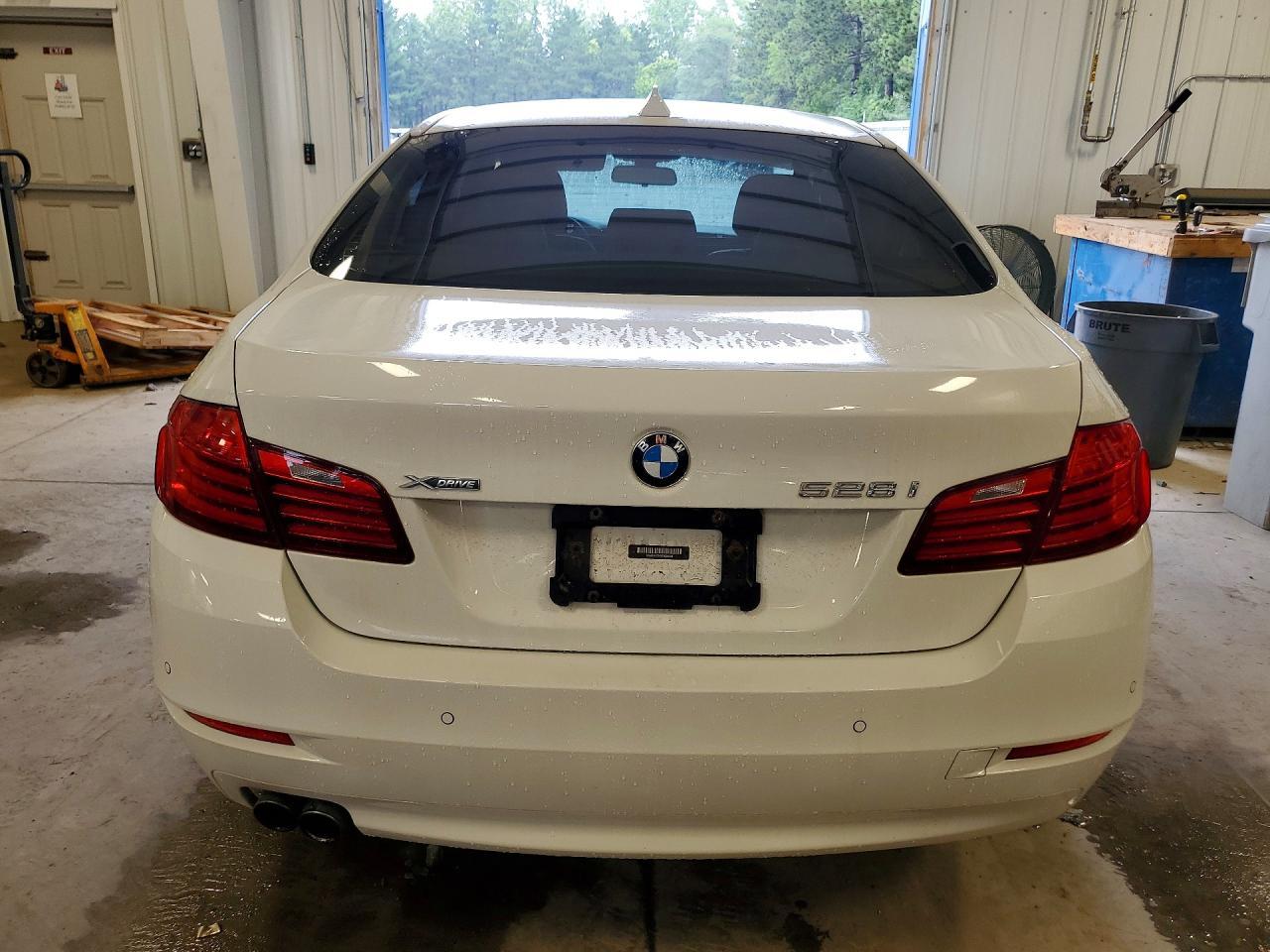 2015 BMW 528 Xi - zdjęcie 6
