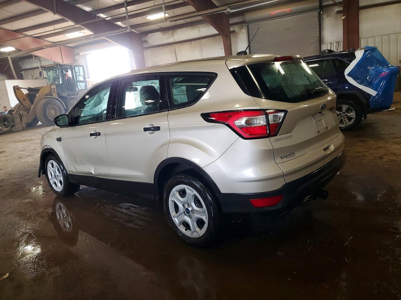 2017 Ford Escape S - zdjęcie 2