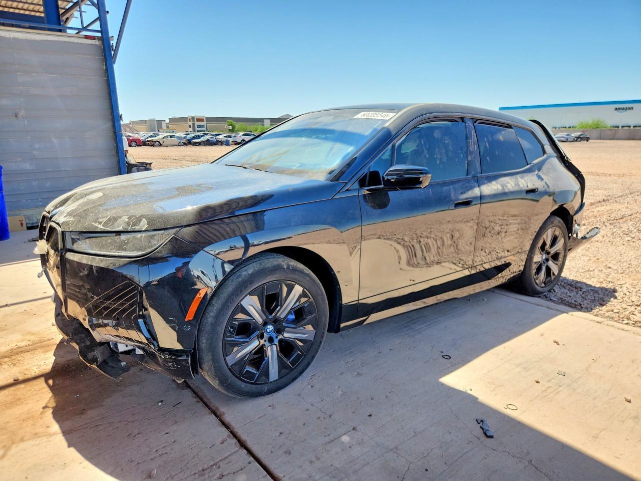 2025 BMW Ix xDrive50 - zdjęcie główne