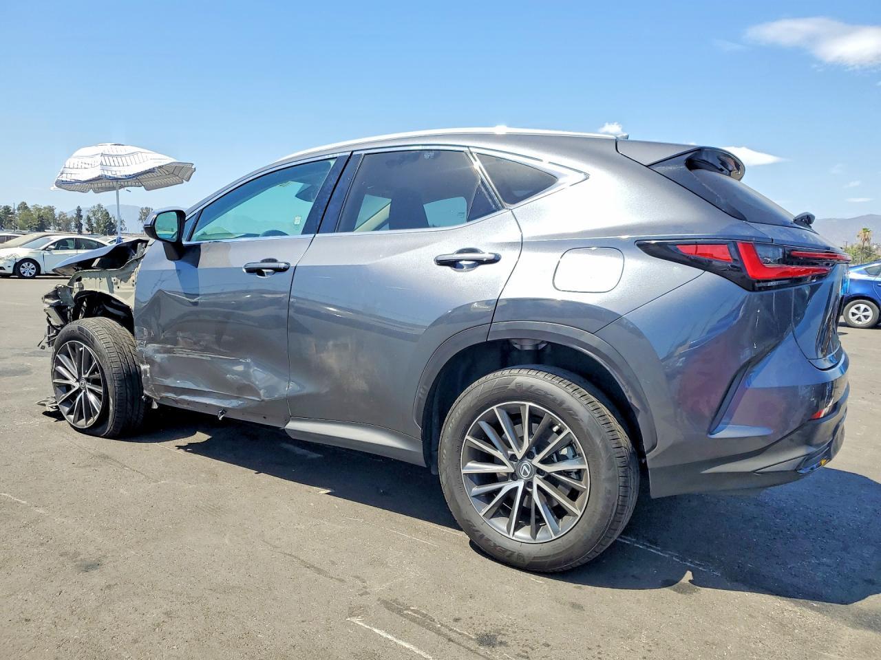 2023 Lexus Nx 250 - zdjęcie 2