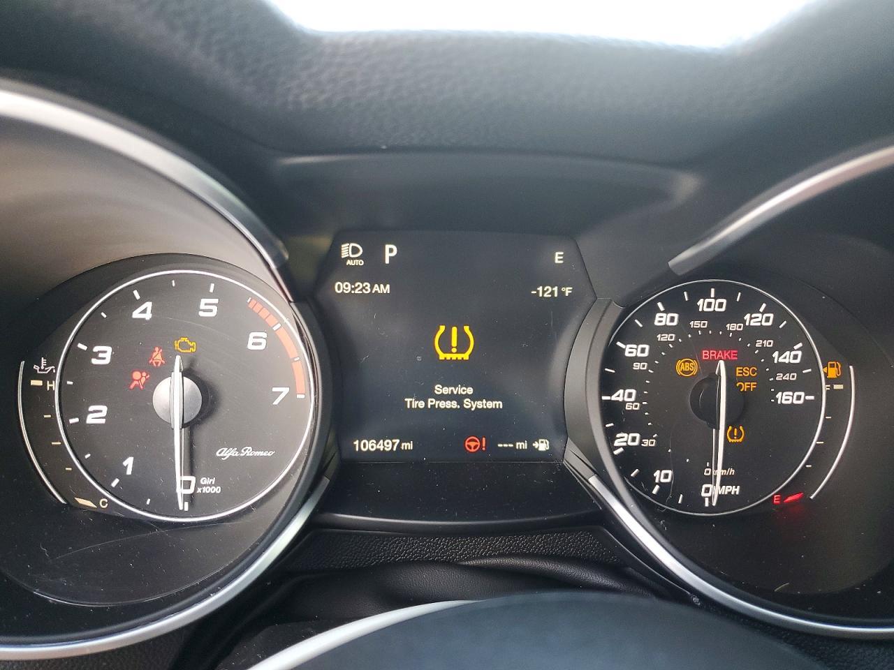 2019 Alfa Romeo Stelvio Ti - zdjęcie 9