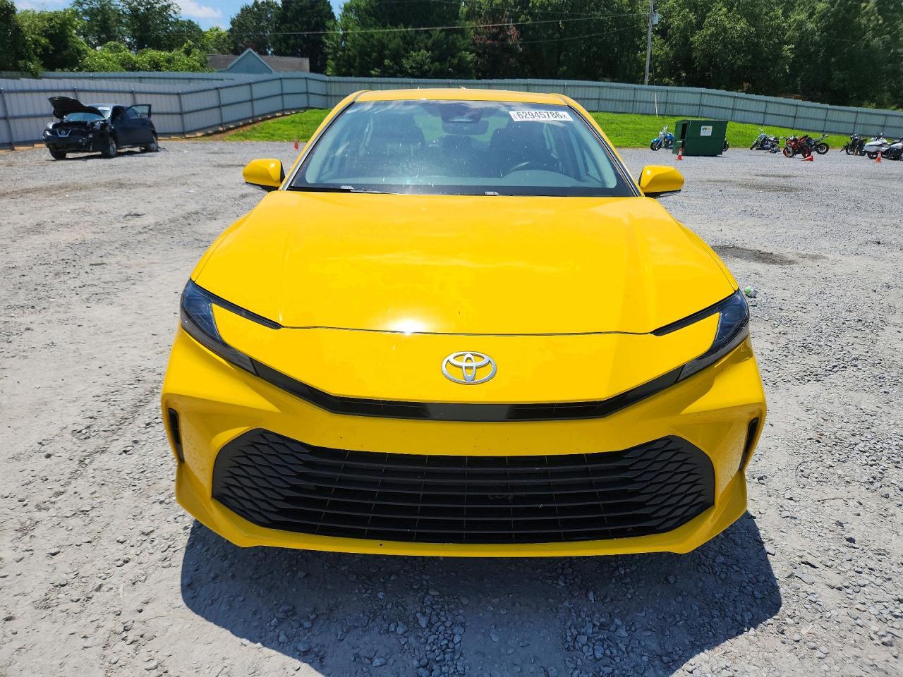 2026 Toyota Camry Le - zdjęcie 5