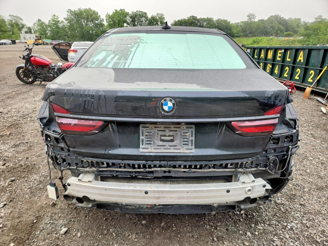 2017 BMW 750 Xi - zdjęcie 6
