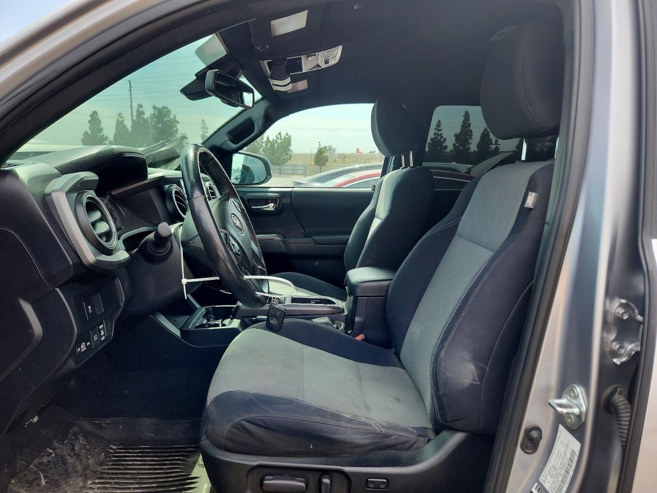 2021 Toyota Tacoma Trd Sport - zdjęcie 7