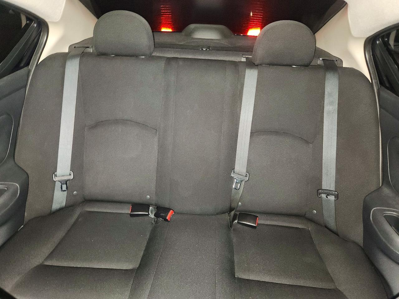 2015 Nissan Versa 1.6 S - zdjęcie 10