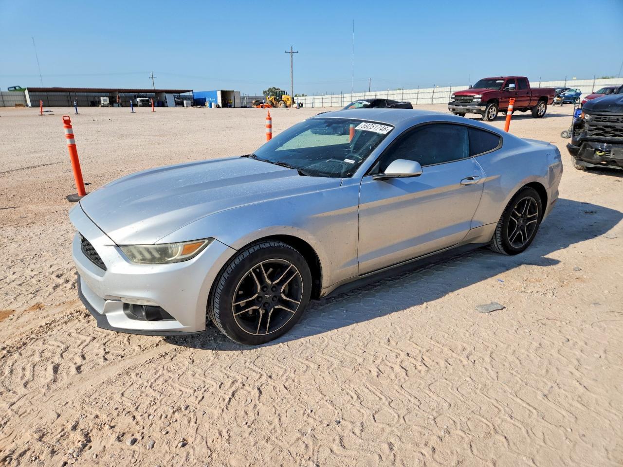 2016 Ford Mustang - zdjęcie główne