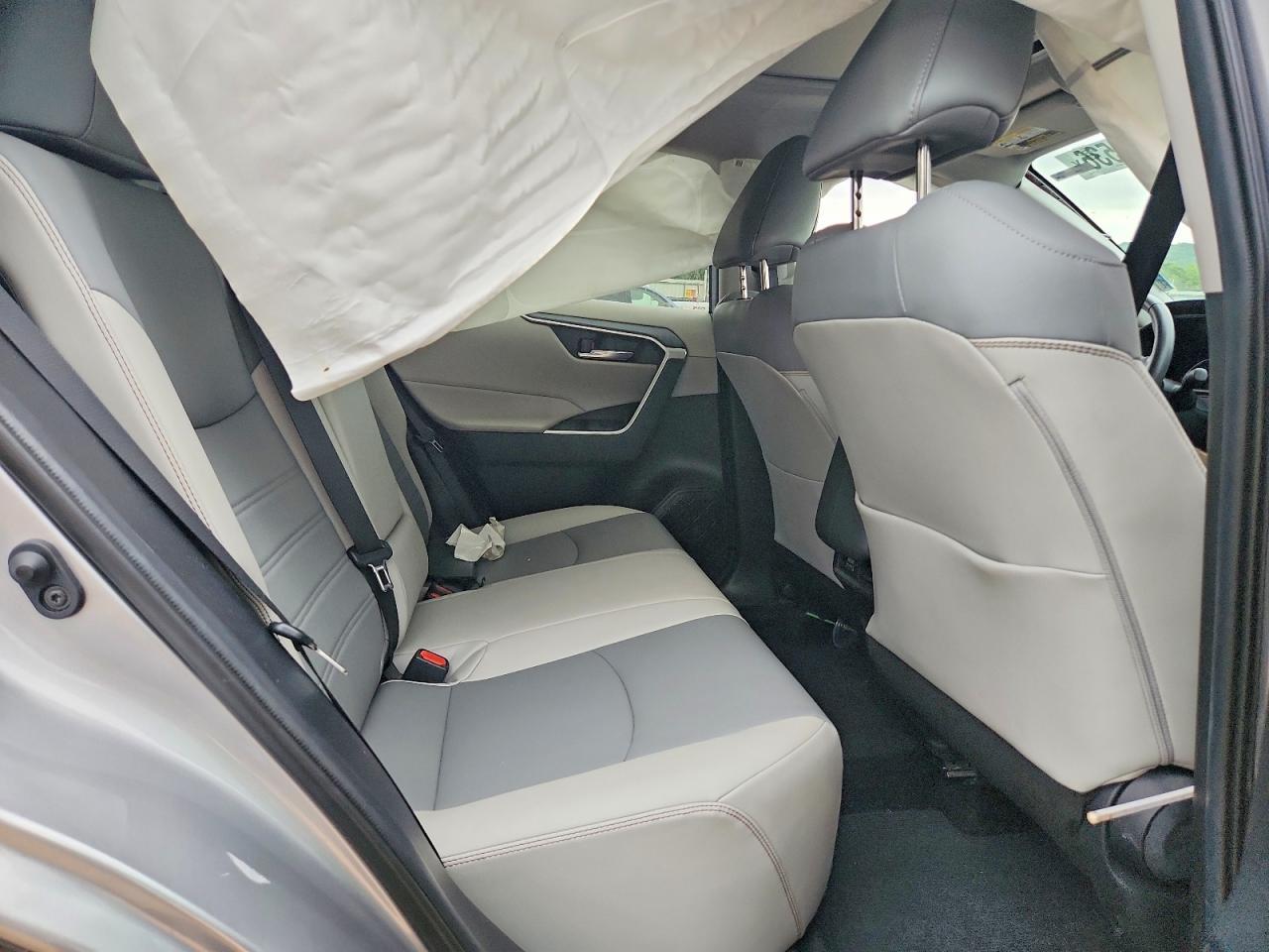 2020 Toyota Rav4 Xle Premium - zdjęcie 11