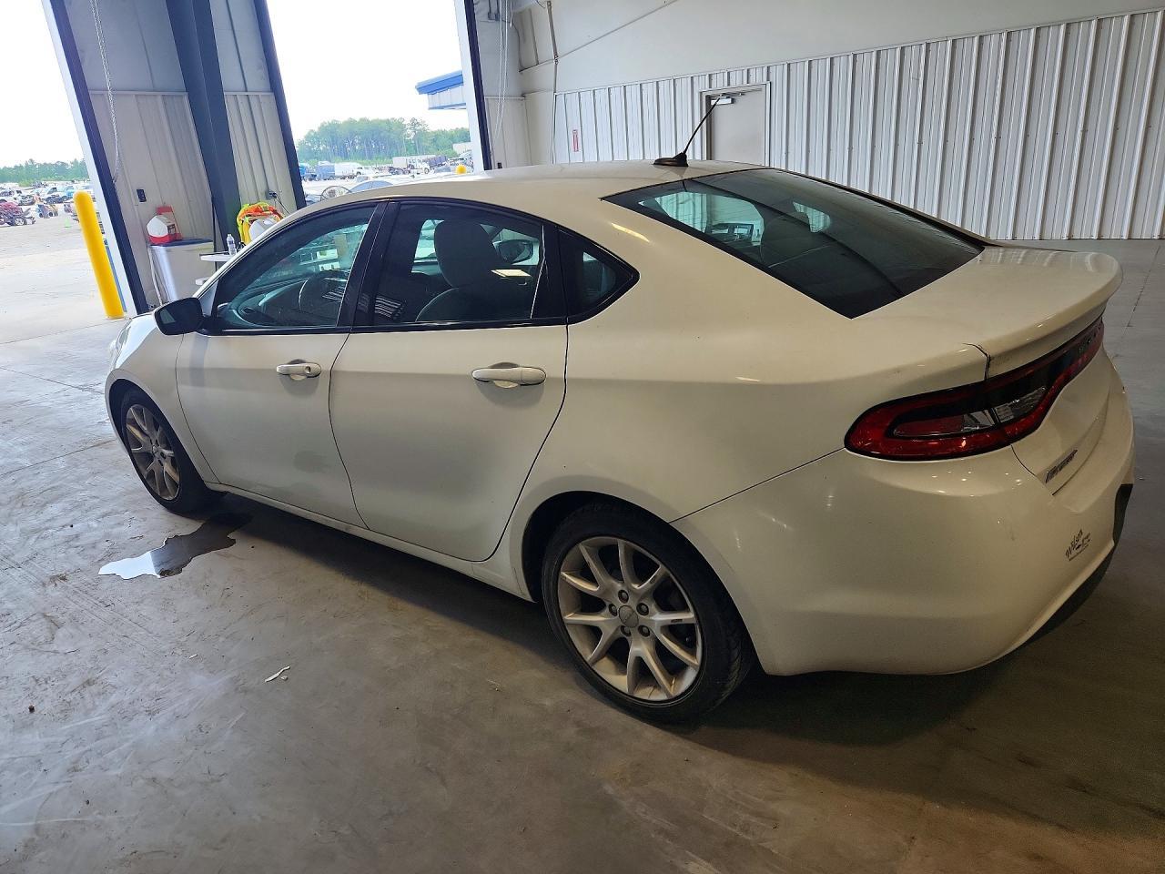 2013 Dodge Dart Sxt - zdjęcie 2