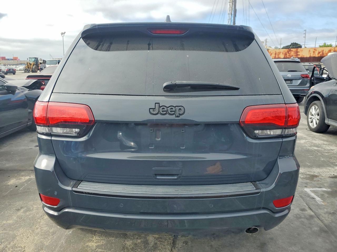 2017 Jeep Grand Cherokee Laredo - zdjęcie 6