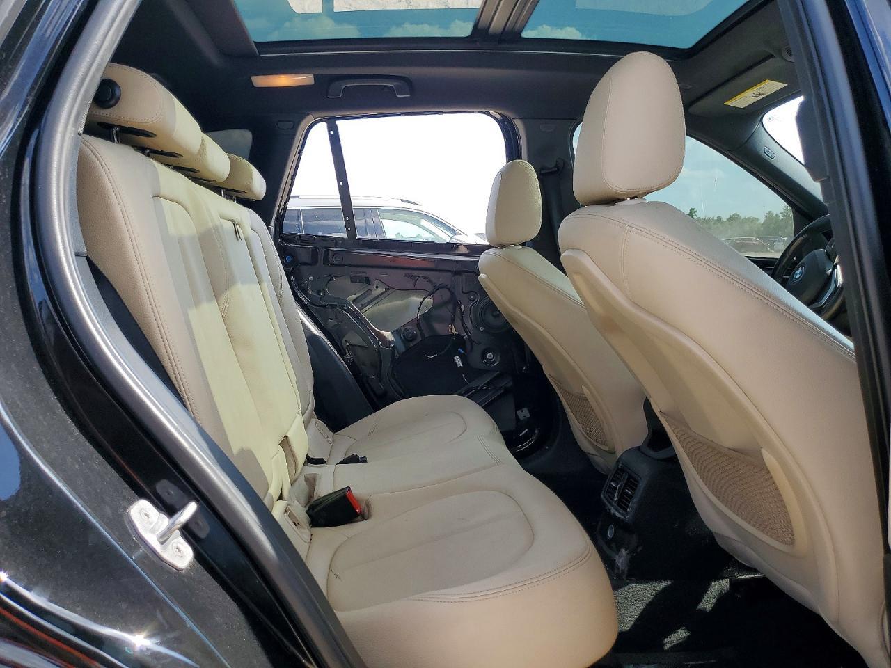 2017 BMW X1 Sdrive28I - zdjęcie 11