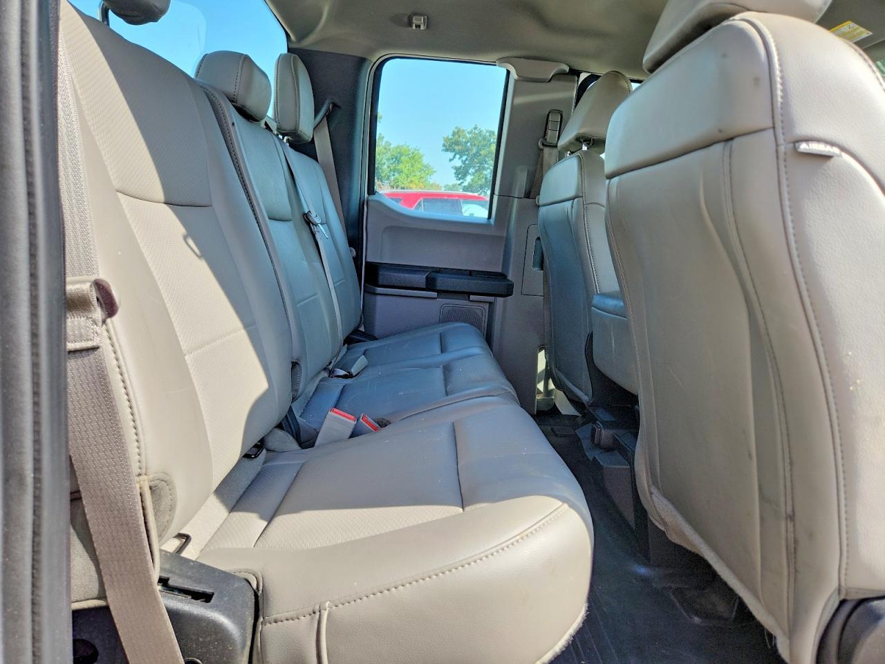 2019 Ford F150 Super Cab - zdjęcie 10
