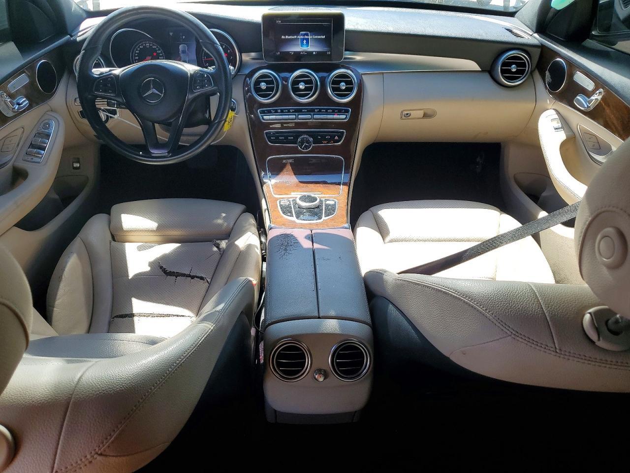 2018 Mercedes-Benz C 300 - zdjęcie 8