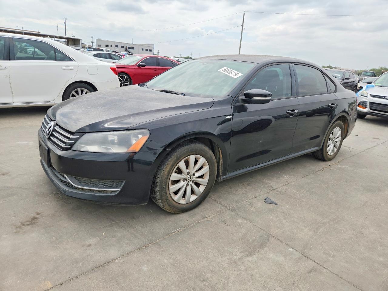 2014 Volkswagen Passat S - zdjęcie główne
