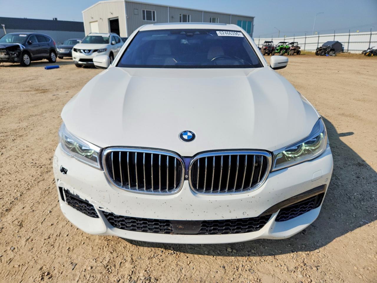 2017 BMW 750 Xi - zdjęcie 5