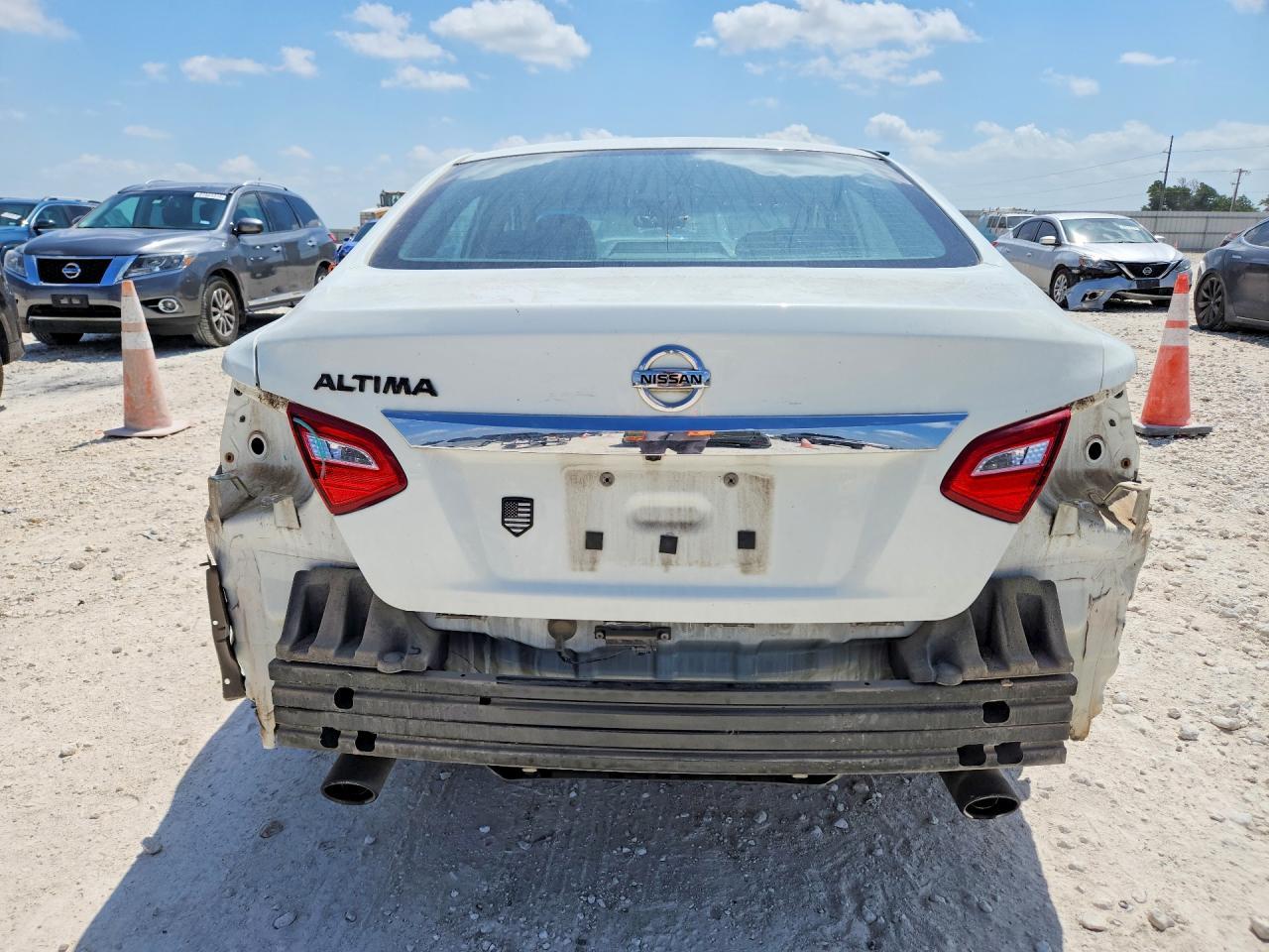 2017 Nissan Altima 2.5 S - zdjęcie 6