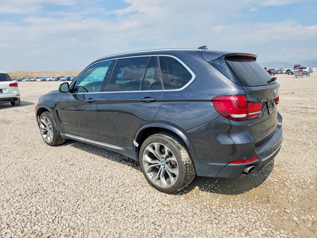 2016 BMW X5 xDrive35I - zdjęcie 2
