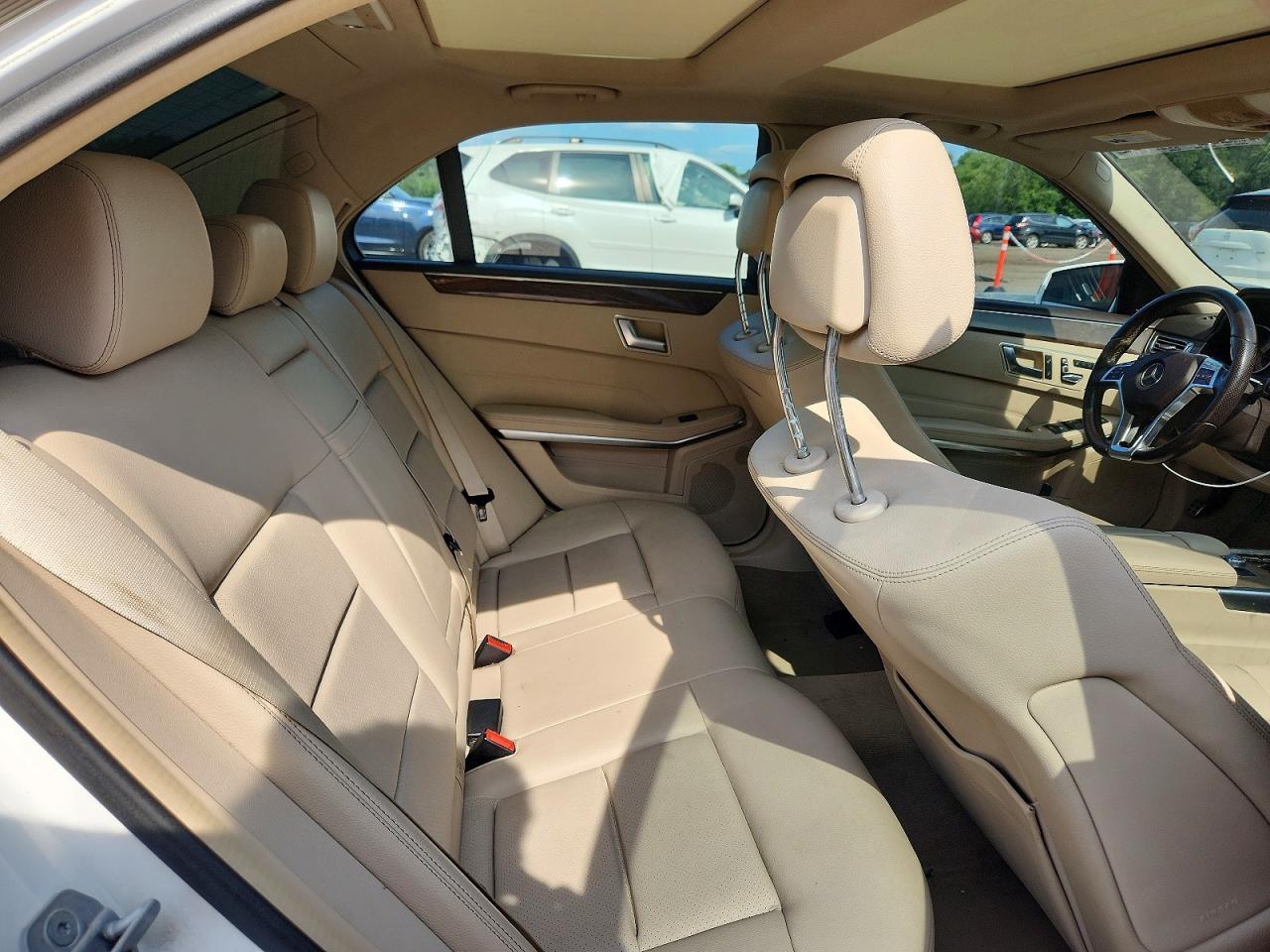 2014 Mercedes-Benz E 350 4Matic - zdjęcie 10