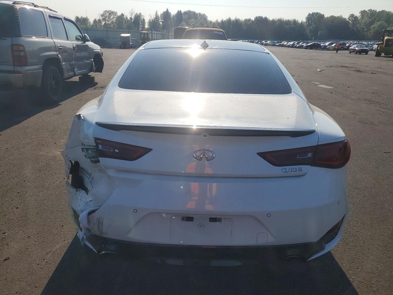 2017 Infiniti Q60 3.0T Sport - zdjęcie 6