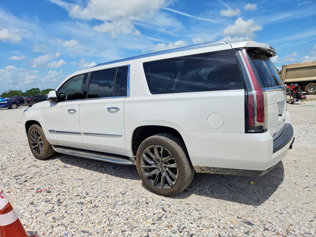 2016 Cadillac Escalade Esv - zdjęcie 2
