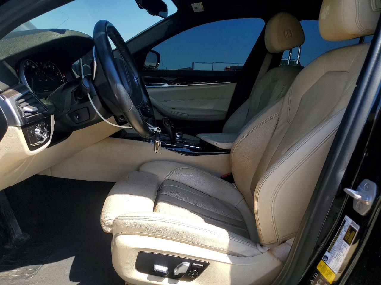 2017 BMW Seria 5 530i - zdjęcie 7