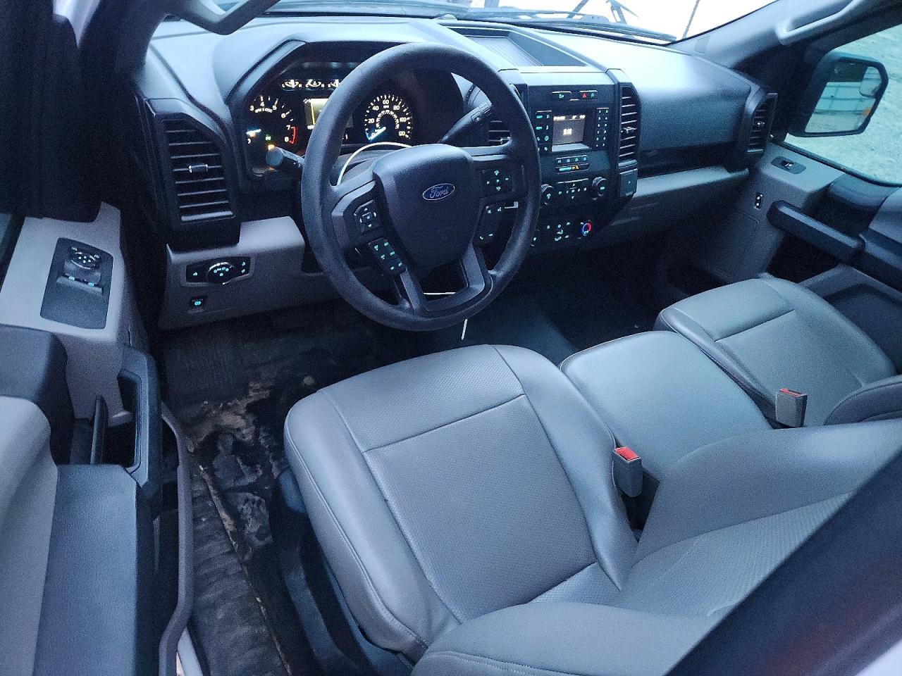 2019 Ford F150 - zdjęcie 8