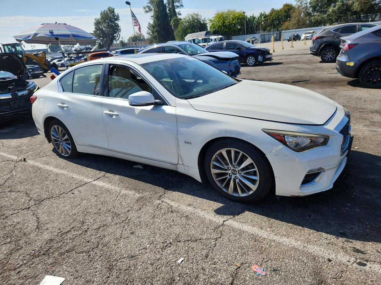 2018 Infiniti Q50 3.0T Luxe - zdjęcie 4