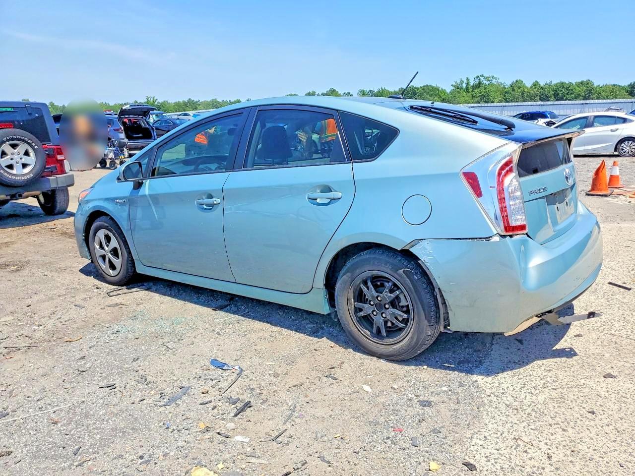 2014 Toyota Prius Three - zdjęcie 3
