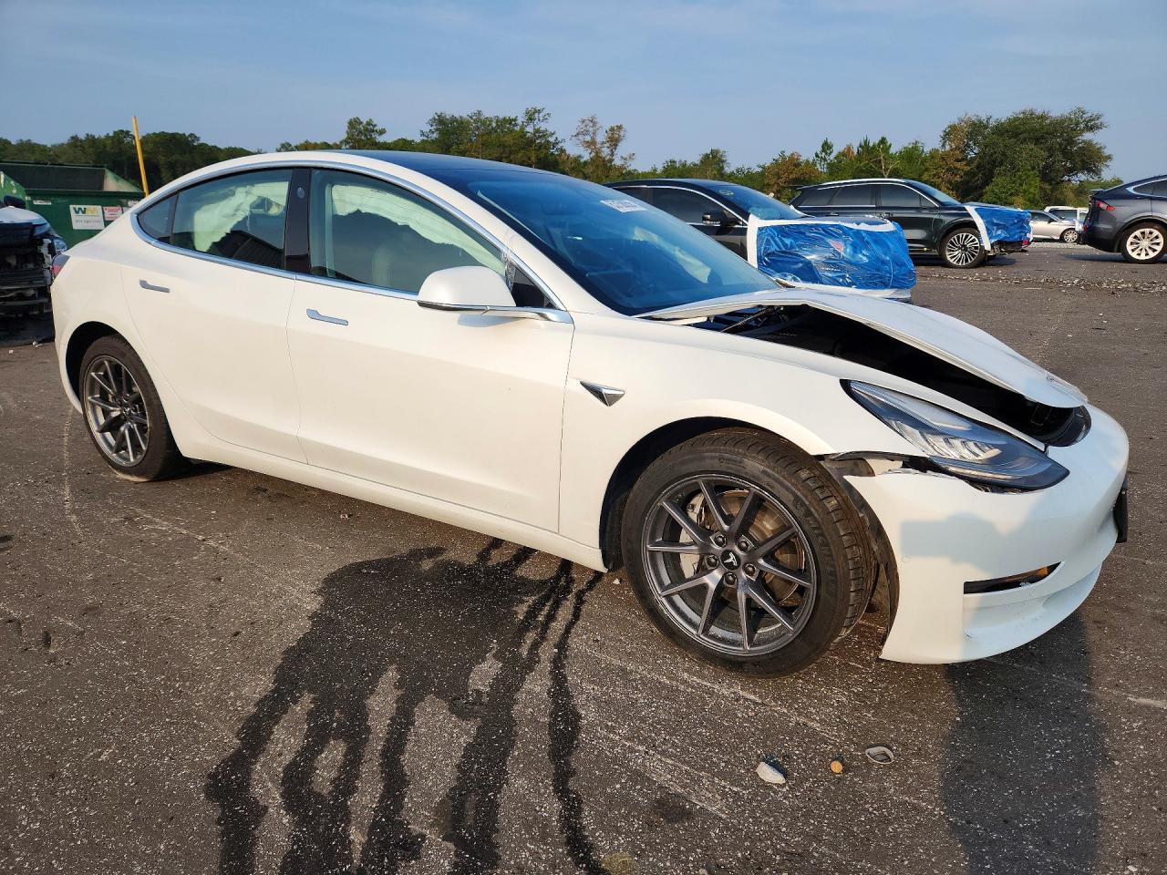 2020 Tesla Model 3 - zdjęcie 4