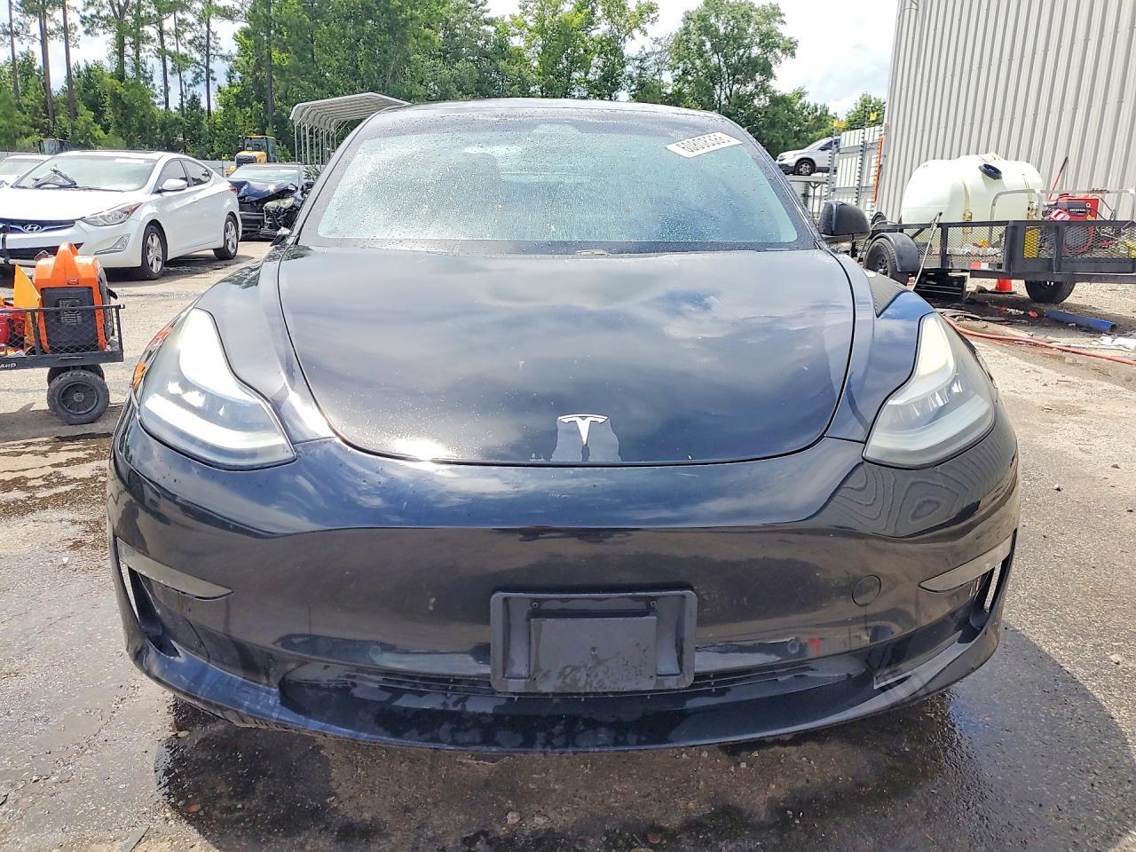 2018 Tesla Model 3 - zdjęcie 5