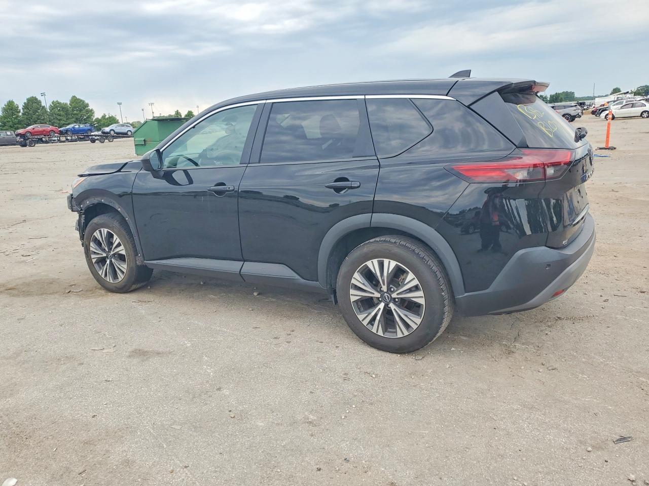 2023 Nissan Rogue Sv - zdjęcie 2