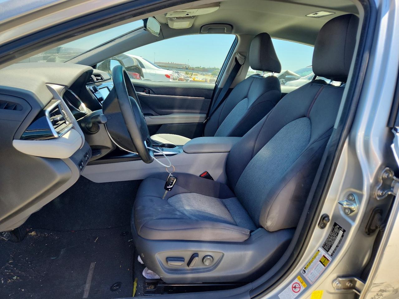 2018 Toyota Camry Le - zdjęcie 7