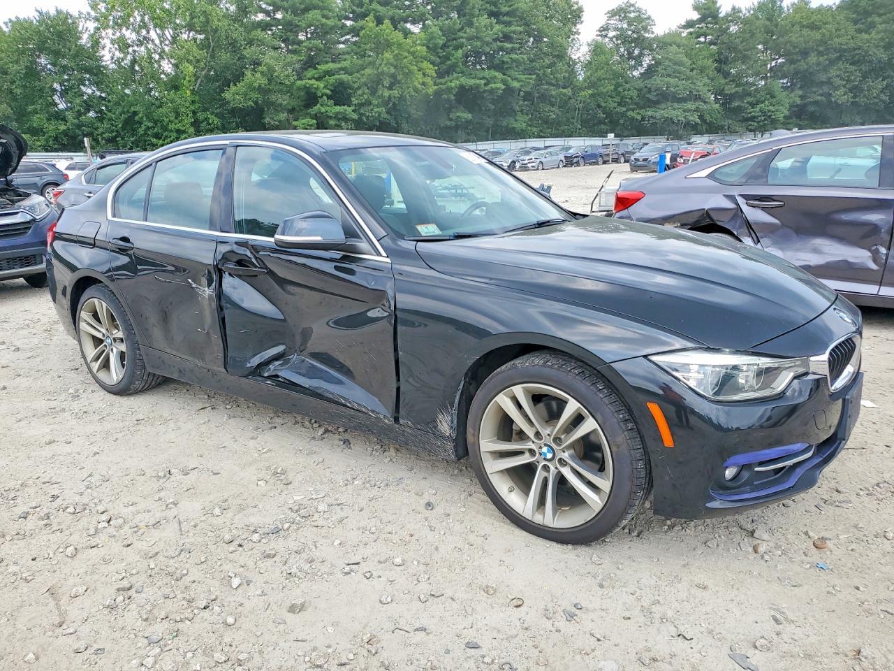 2018 BMW 330 Xi - zdjęcie 4