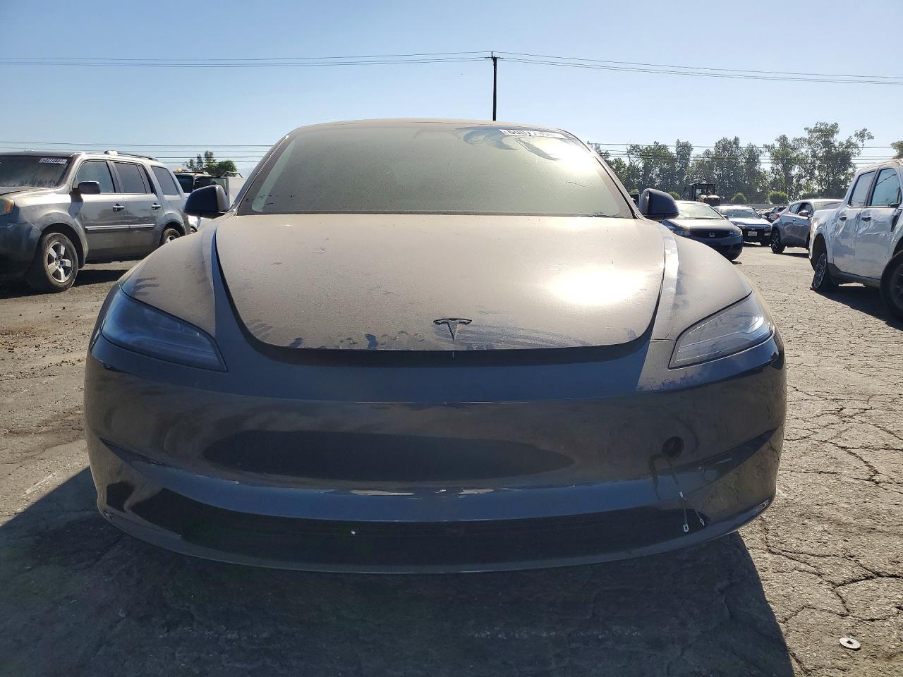 2026 Tesla Model 3 - zdjęcie 5