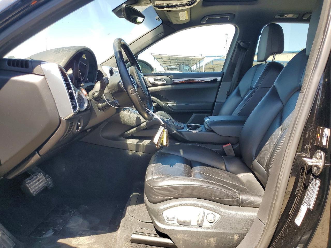 2014 Porsche Cayenne - zdjęcie 7