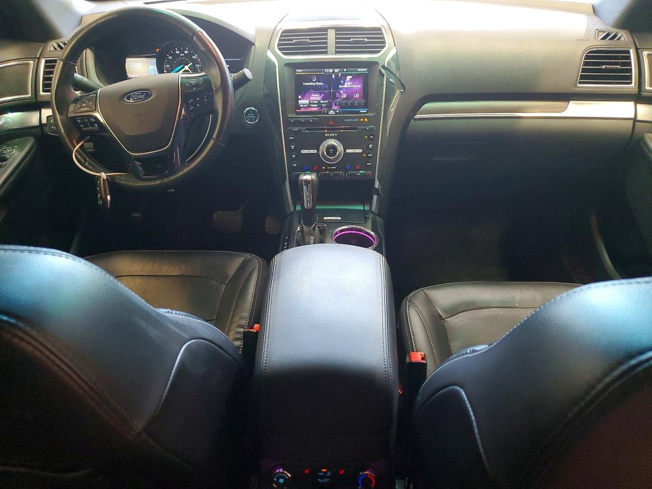 2016 Ford Explorer Limited - zdjęcie 8