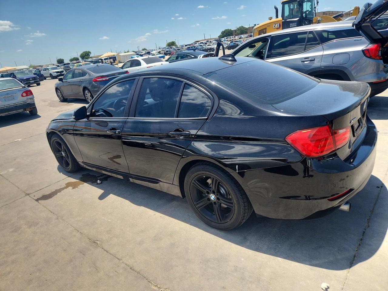 2015 BMW 320 I xDrive - zdjęcie 2