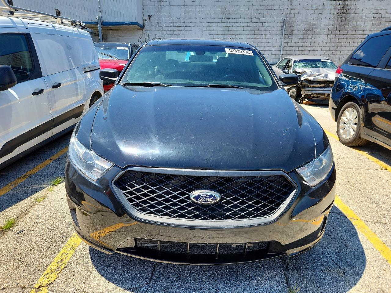 2018 Ford Taurus Police Interceptor - zdjęcie 5