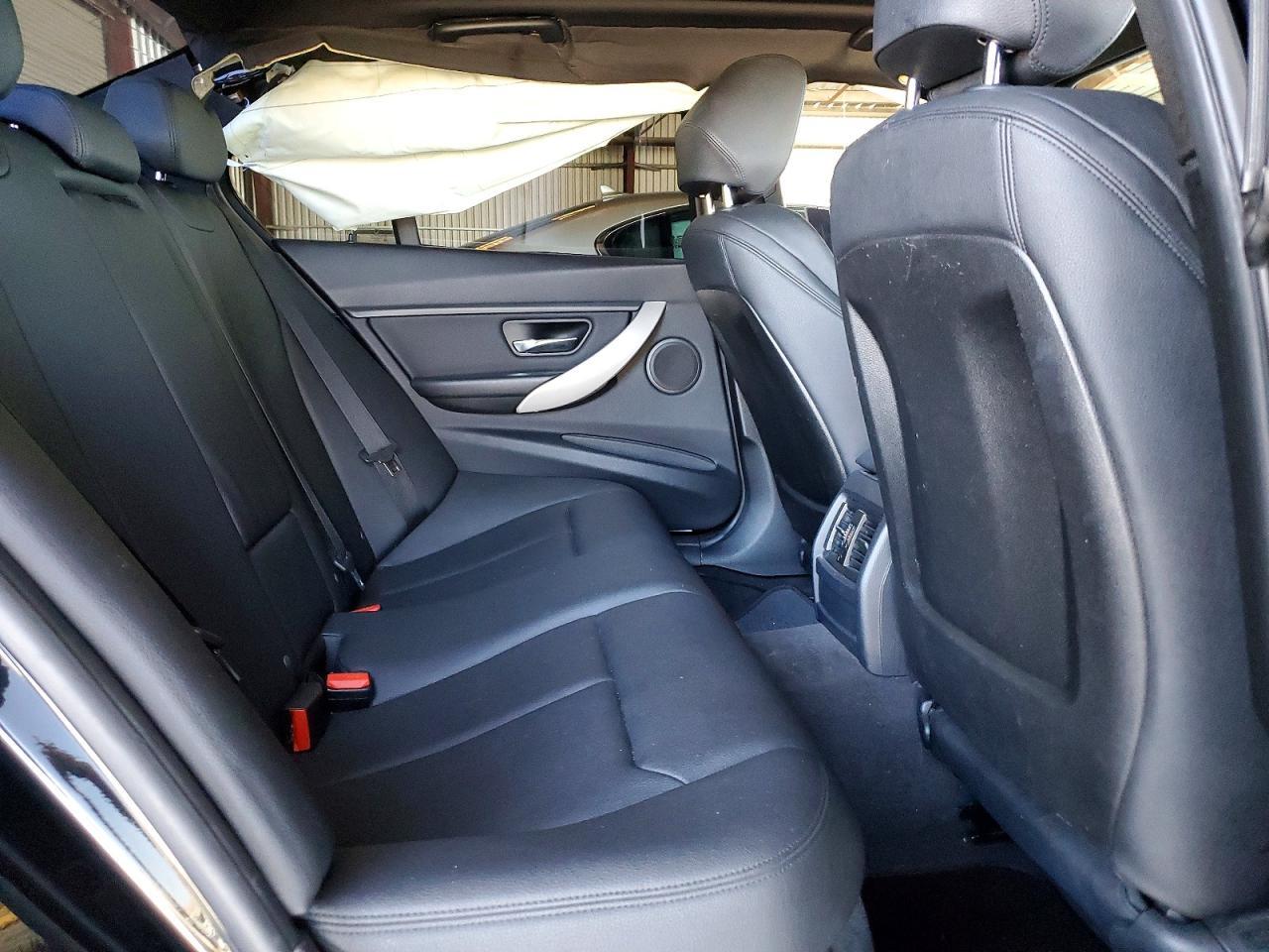 2014 BMW 320 I - zdjęcie 10